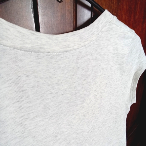 Willi Smith Heathered Grey V-Neckline Tee Shirt - Picture 5 of 9